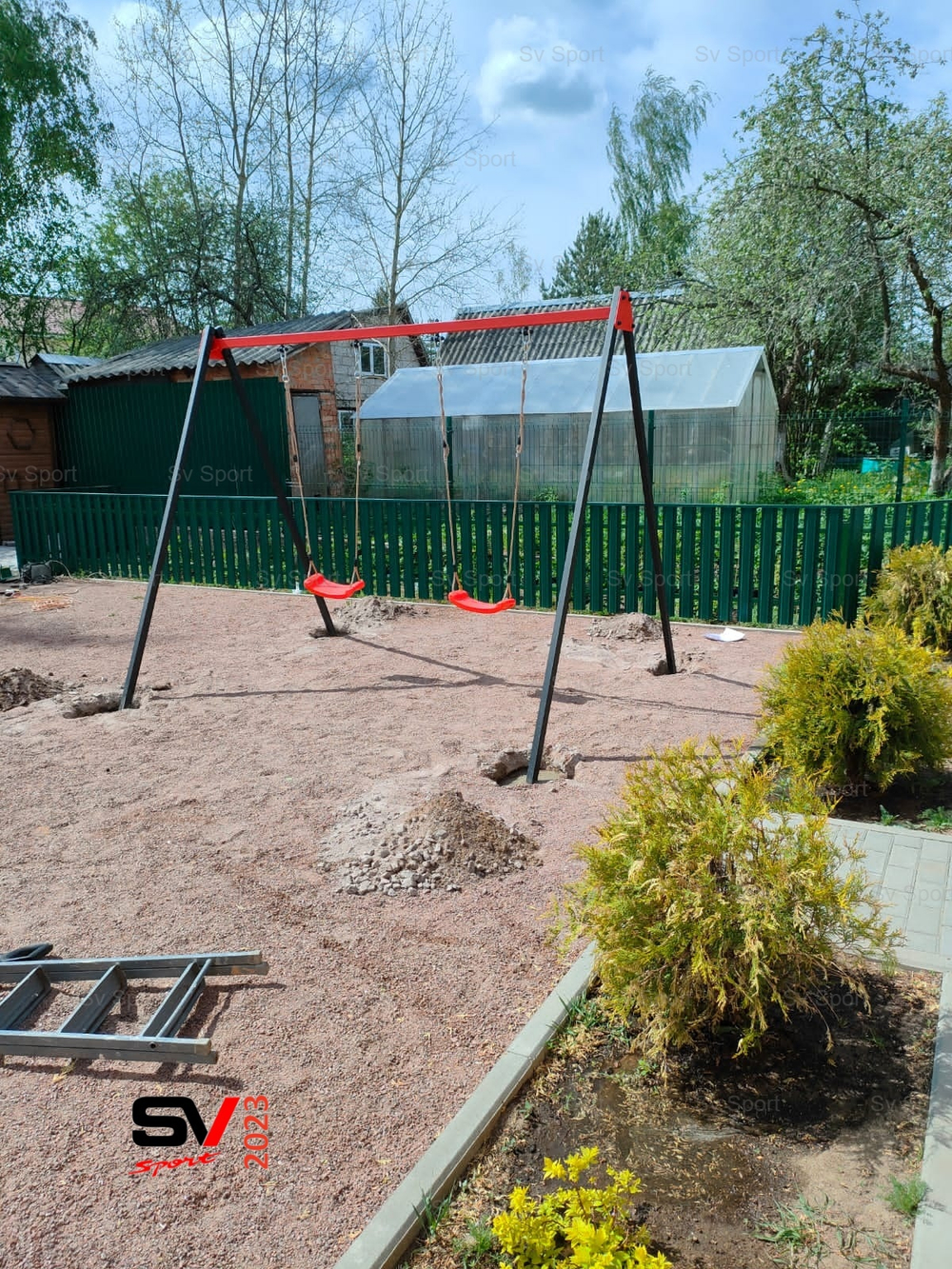 Монтаж уличных качелей Sv Sport