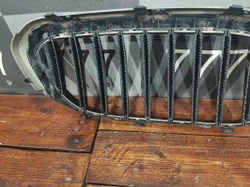 Решетка радиатора левая BMW 5-Series (G30) 17-20 Б/У Оригинал 51137383519