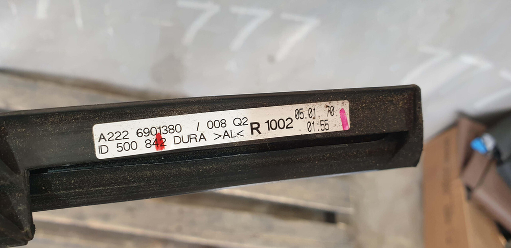 Молдинг двери задней правой MB S (X222) Maybach 13-20 Б/У Оригинал A2226901380