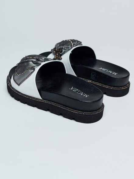 Шлепки из натуральной кожи