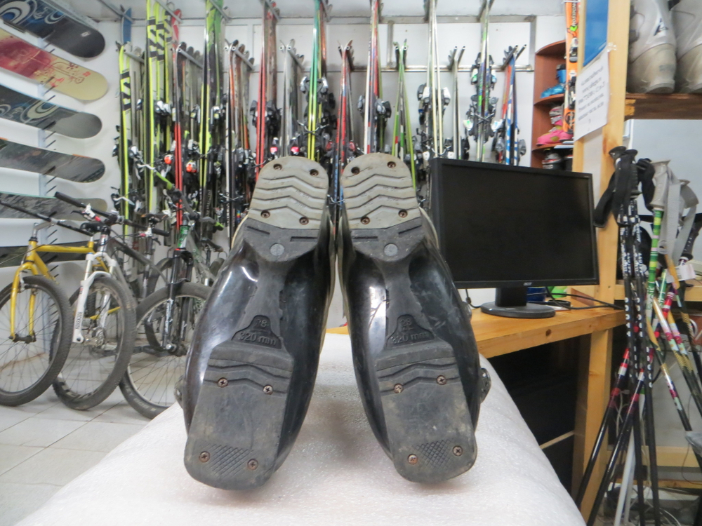 Горнолыжные ботинки Dalbello Vantage VT Sport р42 (280мм)