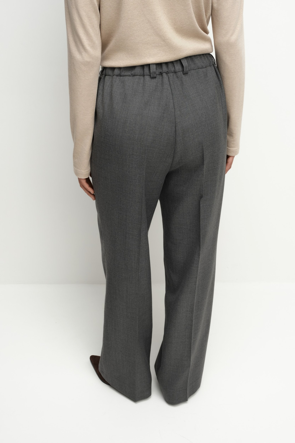 Брюки прямые на резинке