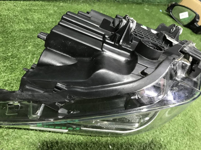 Фара левая BMW X1 F48 (2015-2019) LED
