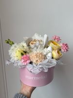 Композиция в коробке с куличем 130гр.