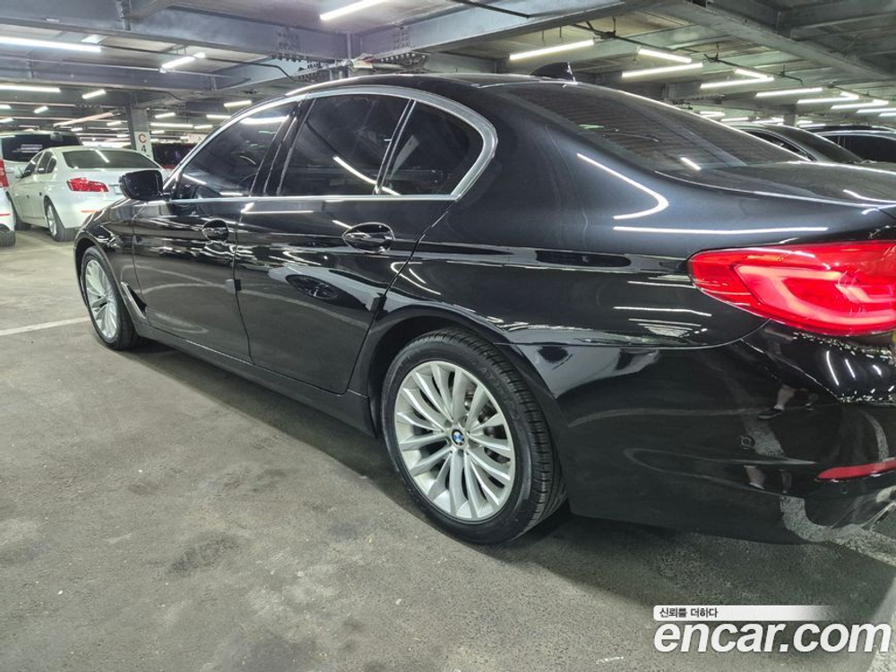 BMW 5 Series (G30) 520d Luxury Plus (08.2019)