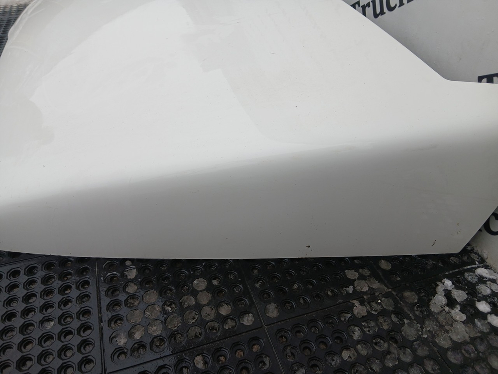 Спойлер кабины верхний 2018г.