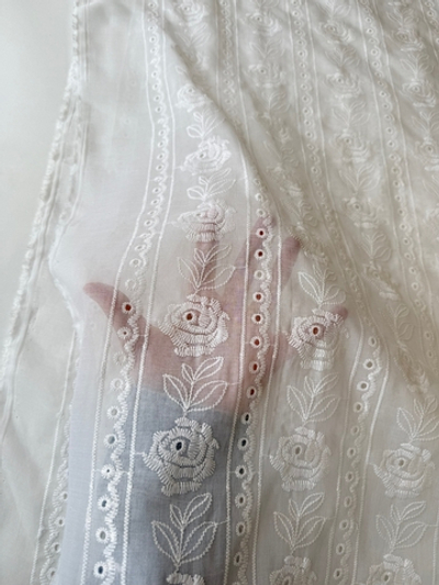 Вышивка Розочки с полосками