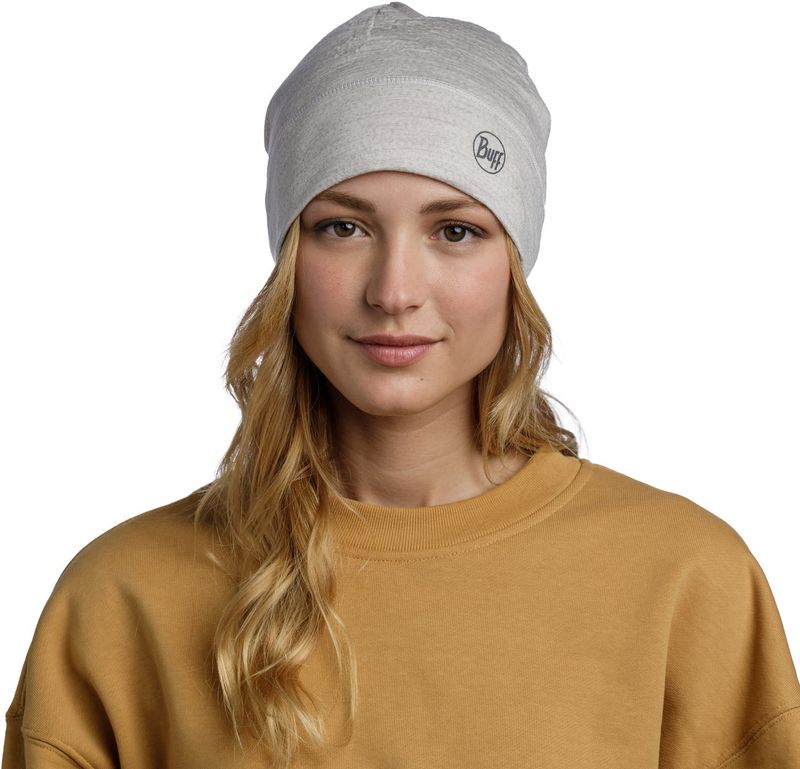 Тонкая шерстяная шапка Buff Merino Lightweight Hat Solid Cloud Фото 4