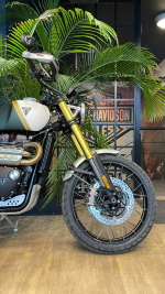 Triumph Scrambler 1200 XE