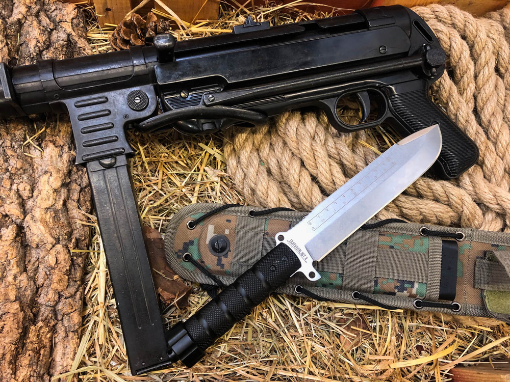 Нож выживания Survivalist Z AUS-8 Gray Titanium Serrated