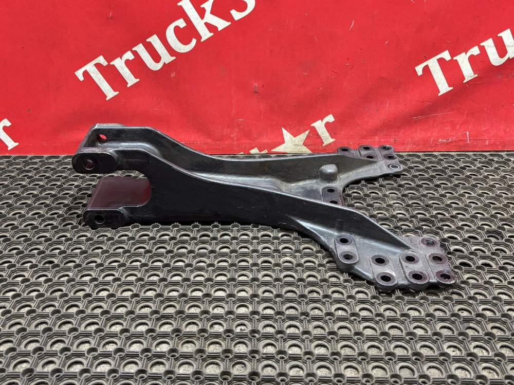 Кронштейн реактивной тяги 2024г.