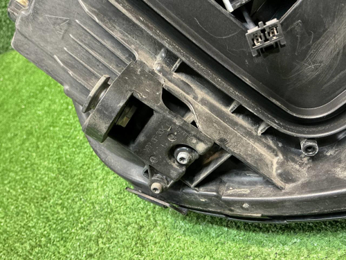 Фара левая Mercedes E W213 (2016-2021) LED