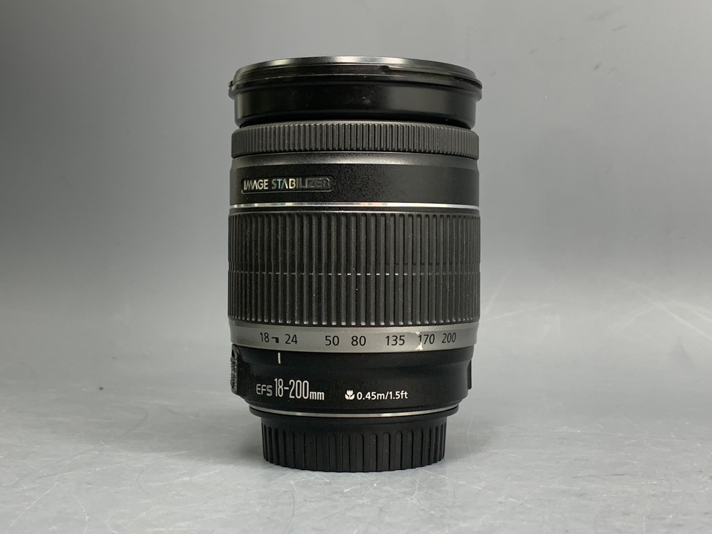 Canon EF-S 18-200mm 3.5-5.6 IS