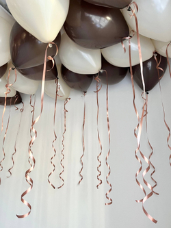 Воздушные шары на потолок шоколад/песок №3749