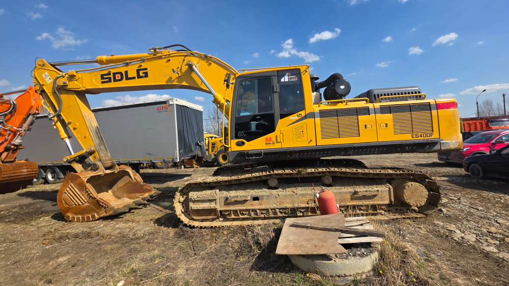 SDLG E6400 Экскаватор E6400F (Дизельный, 12,8 л, 333 л.с., АТ)