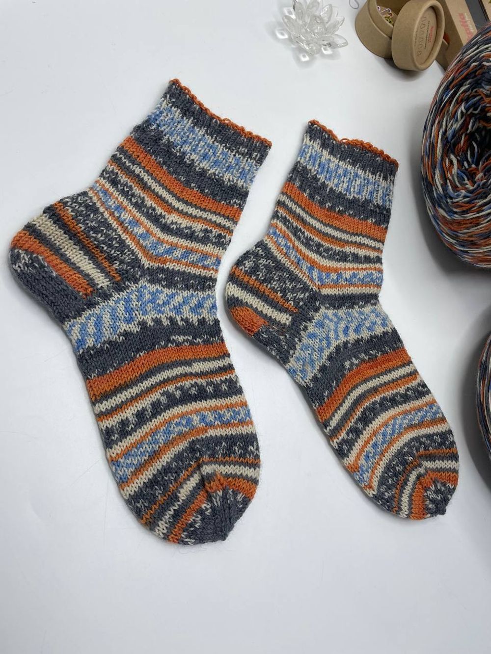Носочная пряжа D&G YARN 75% меринос супервош 25% полиамид
