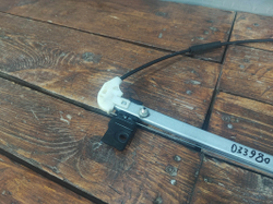 Стеклоподъемник задний правый Mazda 3 (BK) 02-09 Б/У Оригинал BP4K72590E