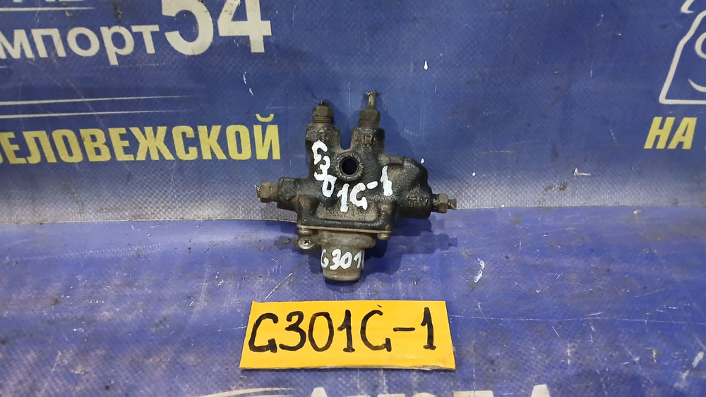 Распределитель тормозной DAIHATSU PYZAR 1997