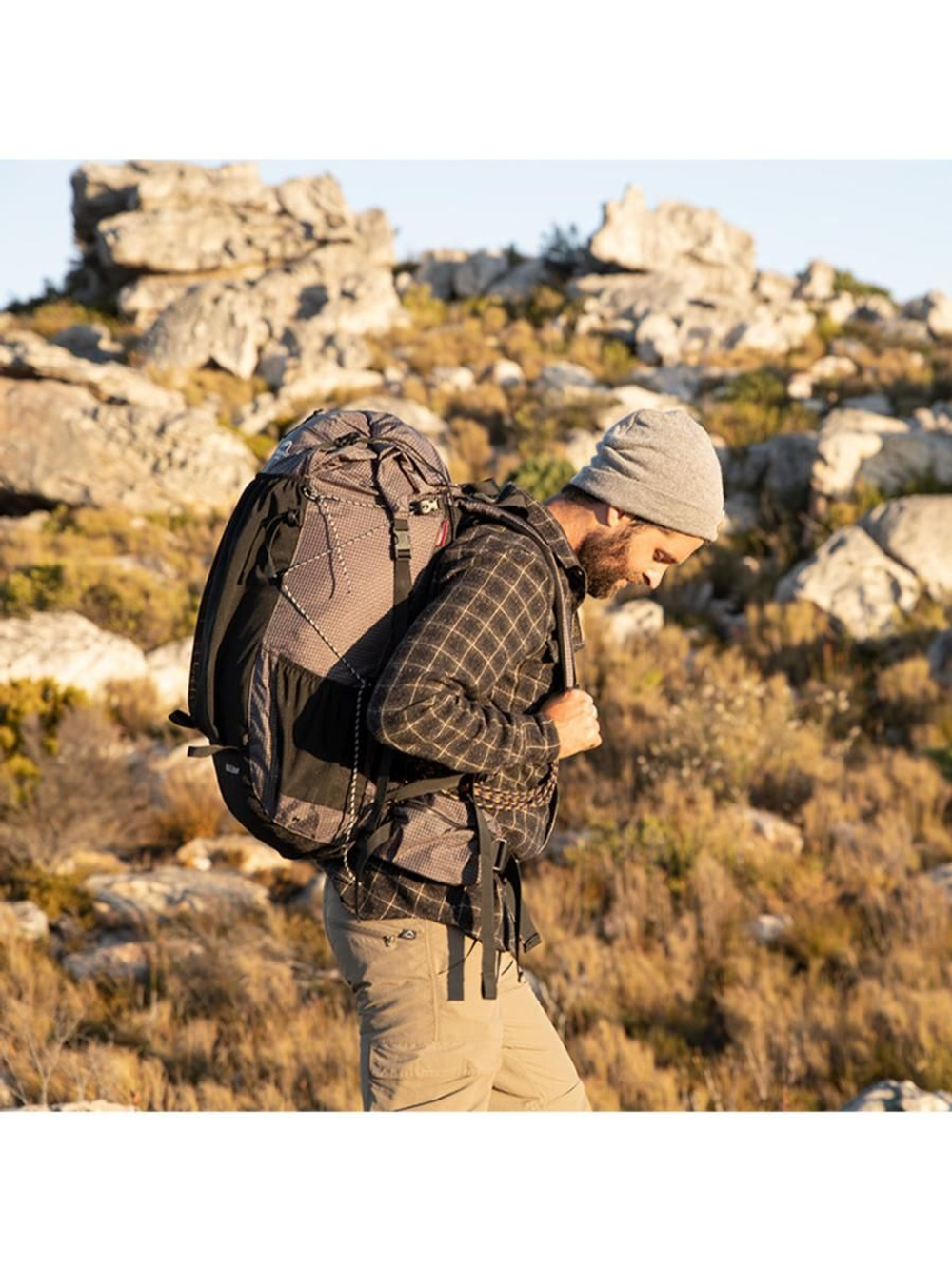 Рюкзак Naturehike Rock Series NH19BP095 60-65 л с рамой, dyneema, черный, 6927595761649