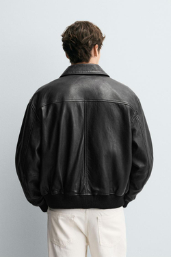 ZARA КОЖАНАЯ КУРТКА С КАРМАНАМИ, ЧЕРНЫЙ