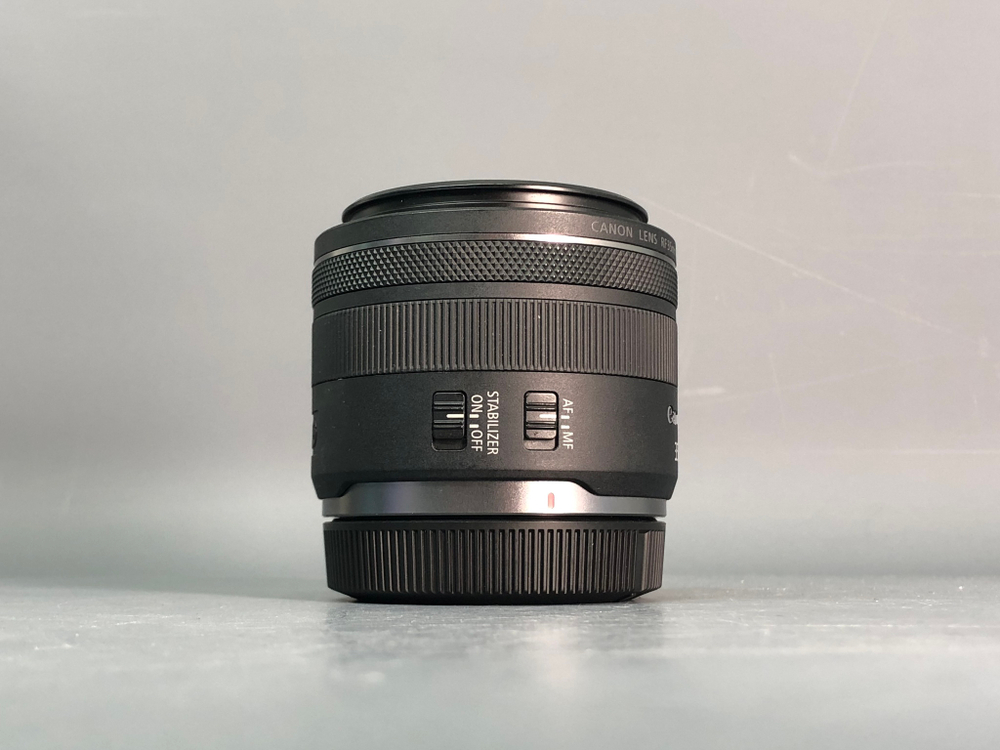 Canon RF 35mm 1.8 Macro IS STM