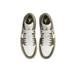 Женские кроссовки Air Jordan 1 Low 'Medium Olive' DC0774-122