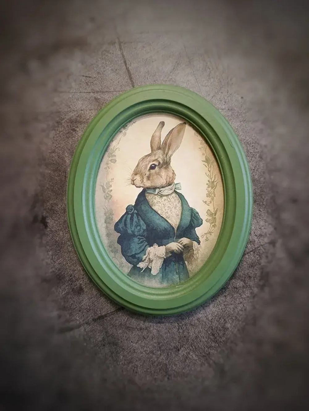 Панно картина в винтажном стиле Миссис Кролик