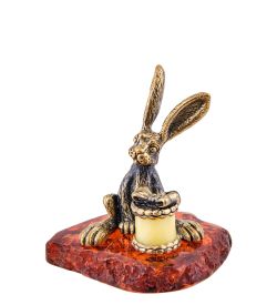 Народные промыслы AM-3660 Фигурка «Зайчик с Подарочком» (латунь, янтарь)