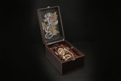 Бокал для пива «Год Змеи» в подарочном футляре с художественным оформлением