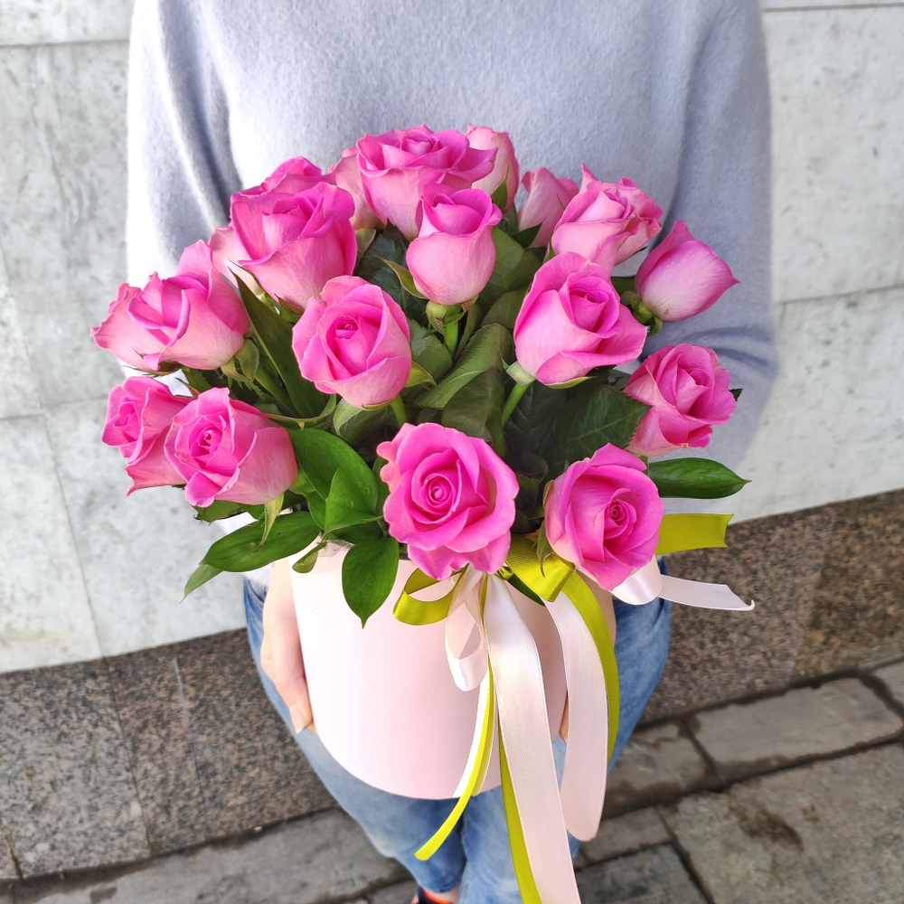 Композиция с 21 розовой розой (Кения 40 см)