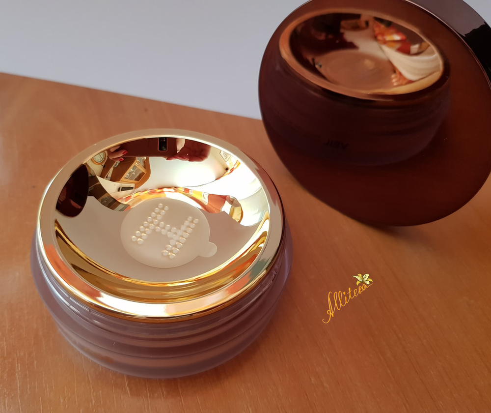 Hourglass Veil Translucent Setting Powder