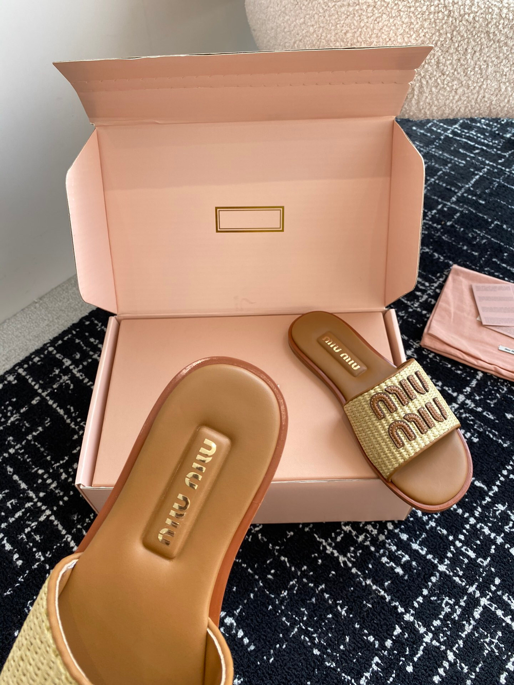 Miu Miu Slide (2 colors)