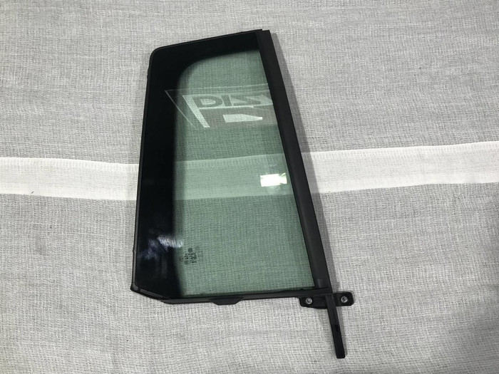 Форточка двери задняя правая VW Tiguan 1 (2007-2018)