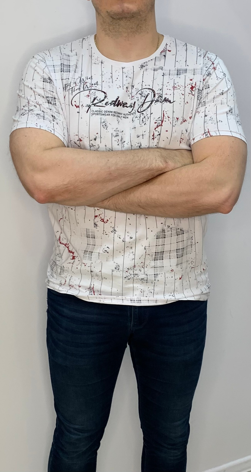 Мужская футболка из хлопка в белом цвете