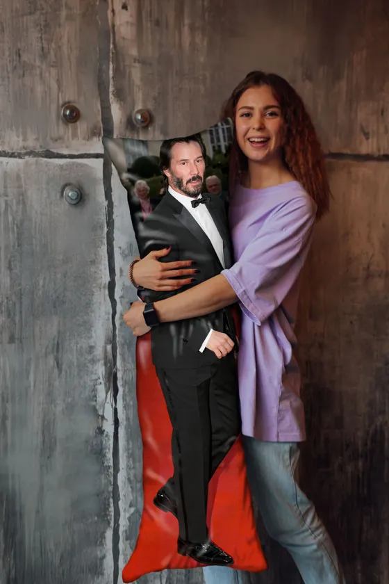 Дакимакура Киану Ривз №2