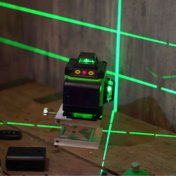 Лазерный уровень / нивелир 2 АКБ SMART 4D (16 линий, 360*)
