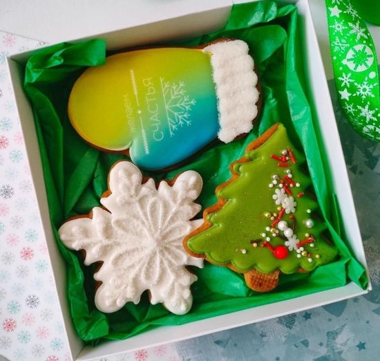 Новогодний набор пряников c лого варежкой, снежинкой и елочкой