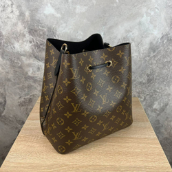 Сумка Louis Vuitton