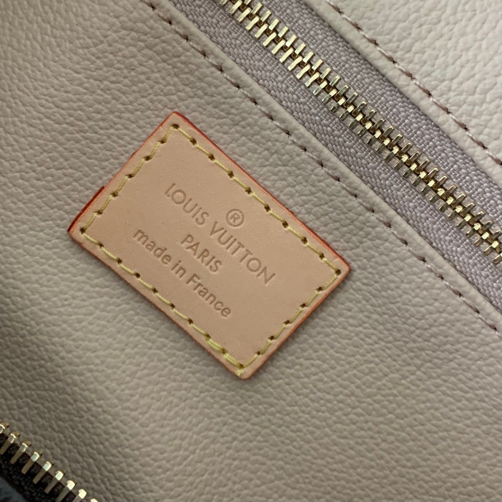 Louis Vuitton Dopp Kit Toilet Pouch