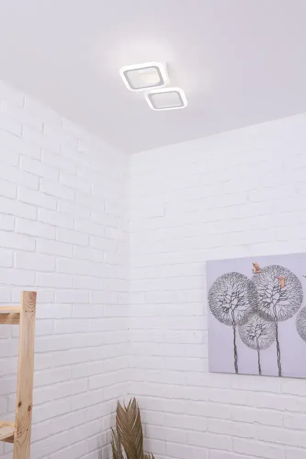 Люстра потолочная светодиодная Estero 39205-2sm, цвет белый. Люстра с пультом управления, освещение до 9 кв.м, мощность 32 Вт. Светильник потолочный