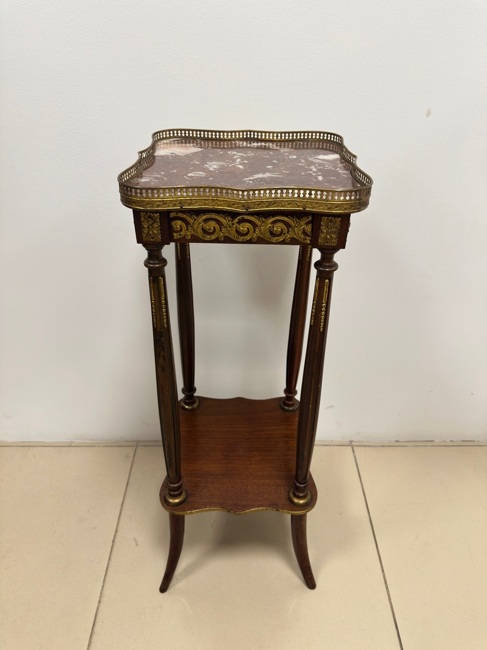 Антикварный столик-жардиньерка в стиле Людовика XVI