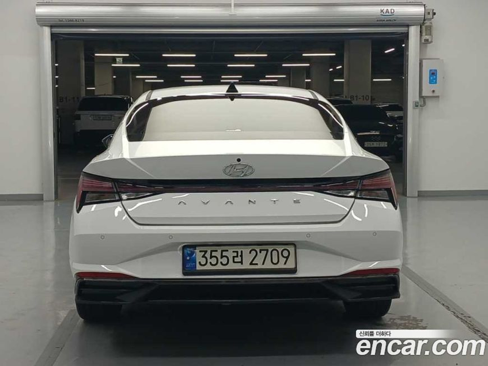 Hyundai Avante (CN7) 1.6 (03.2022)