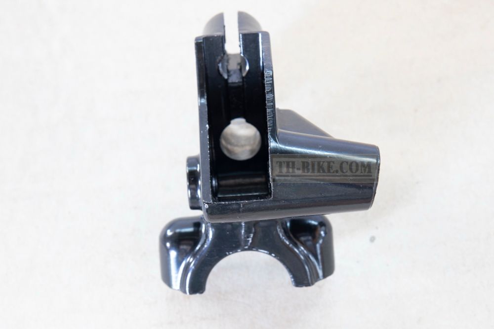 53172-KPP-860. HOLDER, L. HANDLE LEVER