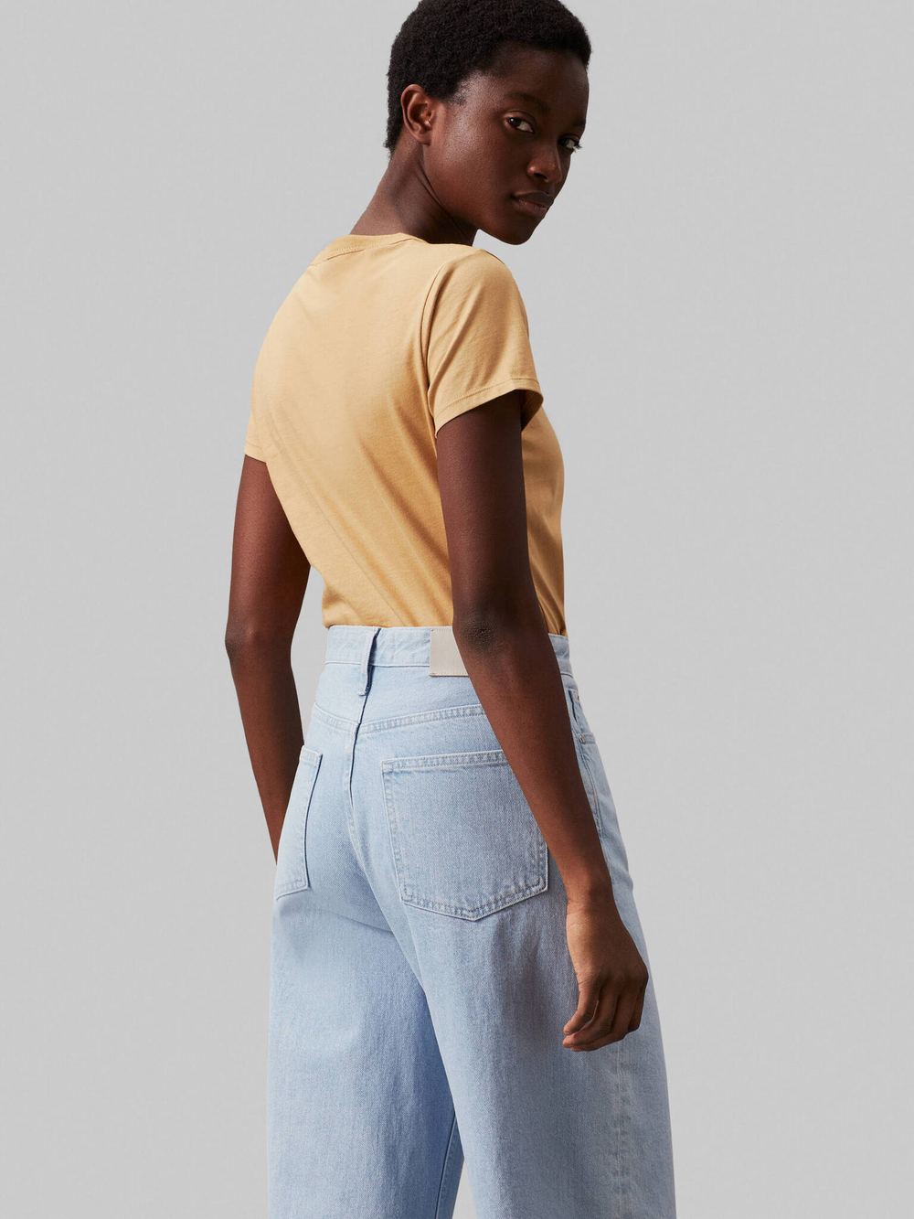 Футболка Calvin Klein - бежевый(K20K207212)