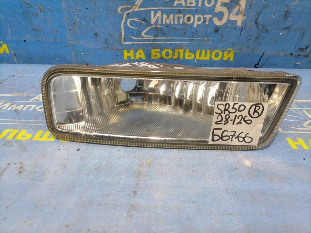 Туманка правая TOYOTA TOWNACE NOAH 1998-2008