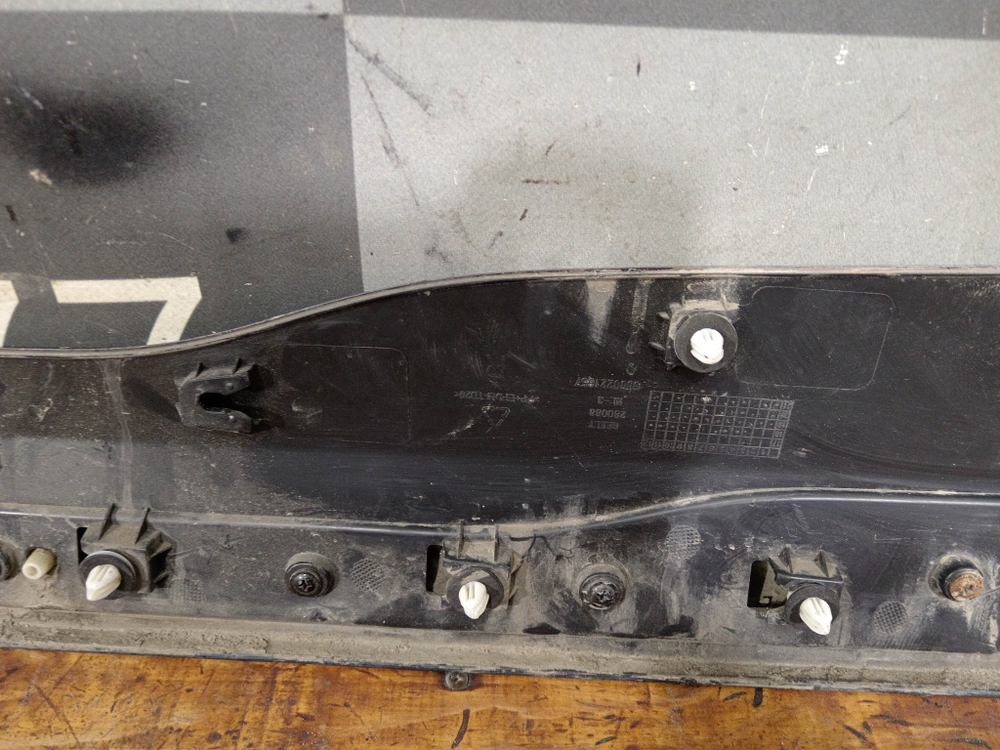 Накладка двери задней правой Geely Atlas 1 (NL-3) 16-22 Б/У Оригинал 6073570300661