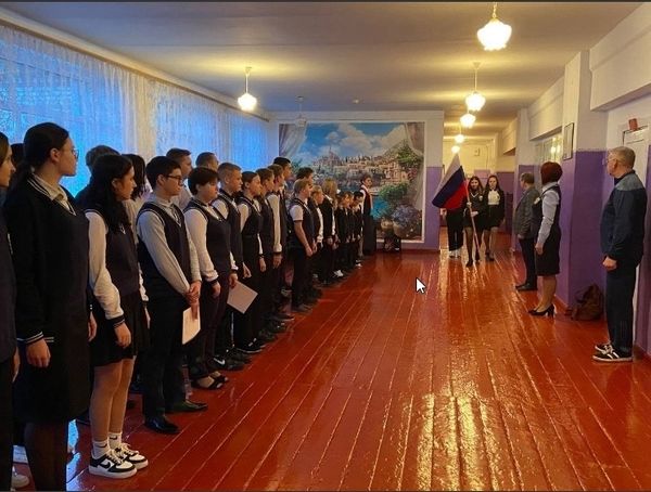 Понедельник – День Поднятия Флага в Школе с. Альшанка