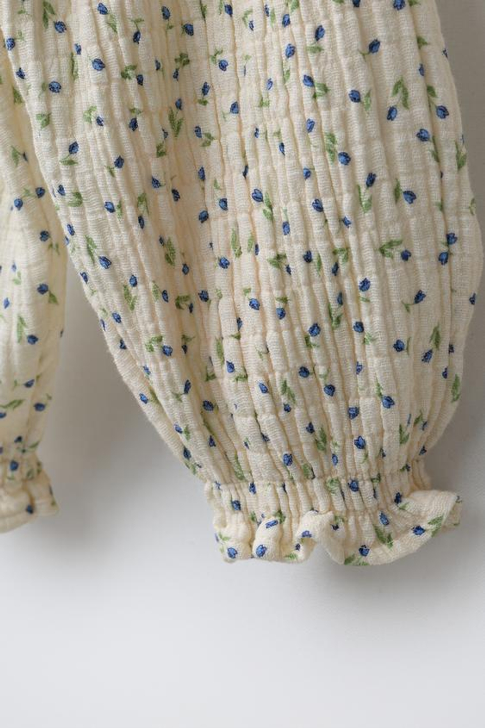 ZARA БРЮКИ BAGGY С ЦВЕТОЧНЫМ УЗОРОМ, ЭКРЮ