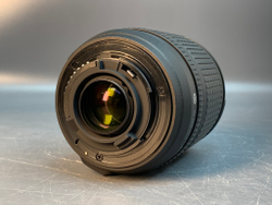 Nikon 18-135mm f/3.5-5.6G ED-IF AF-S DX Zoom-Nikkor