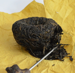 0555/2020 Чай прессованный черный Пуэр Шу "Цзинлун, Год Дракона", то ча 100гр